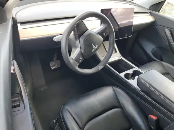 5YJYGAEE5MF270003 2021 TESLA MODEL Y - Image 8