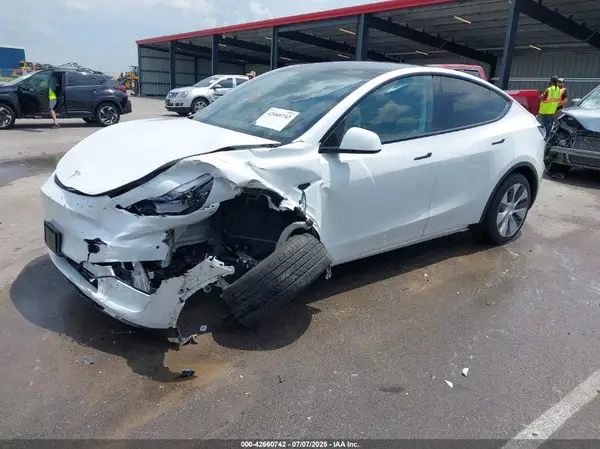 5YJYGAEE5MF297380 2021 TESLA MODEL Y - Image 2