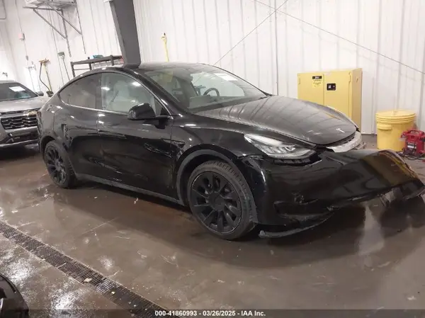 5YJYGAEE5MF305655 2021 TESLA MODEL Y - Image 1