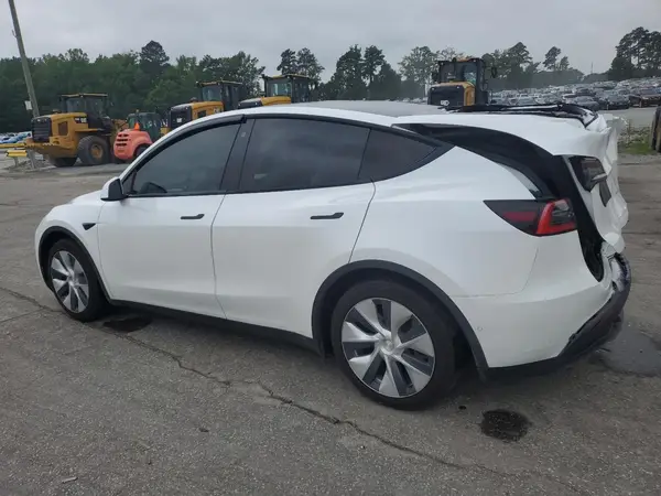 5YJYGAEE6MF116044 2021 TESLA MODEL Y - Image 2