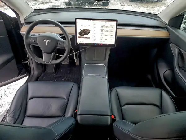 5YJYGAEE6MF129618 2021 TESLA MODEL Y - Image 8
