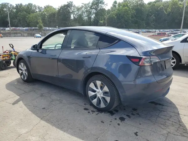 5YJYGAEE6MF131398 2021 TESLA MODEL Y - Image 2