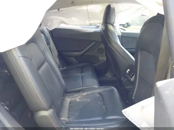 5YJYGAEE6MF192136 2021 TESLA MODEL Y - Image 8