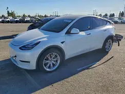 5YJYGAEE6MF196235 2021 TESLA MODEL Y