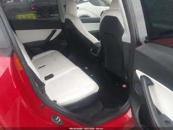 5YJYGAEE6MF201417 2021 TESLA MODEL Y - Image 8