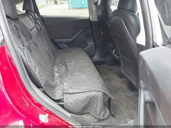 5YJYGAEE6MF205256 2021 TESLA MODEL Y - Image 8