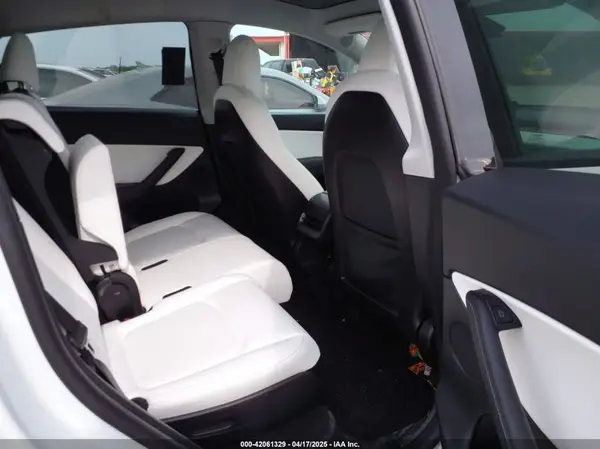 5YJYGAEE6MF212241 2021 TESLA MODEL Y - Image 8