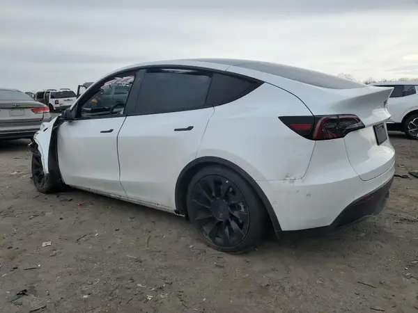 5YJYGAEE6MF229119 2021 TESLA MODEL Y - Image 2