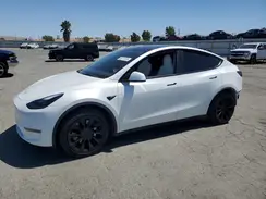 5YJYGAEE6MF230805 2021 TESLA MODEL Y