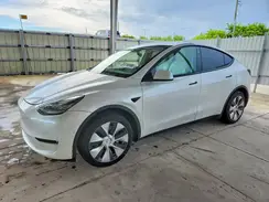 5YJYGAEE6MF257938 2021 TESLA MODEL Y
