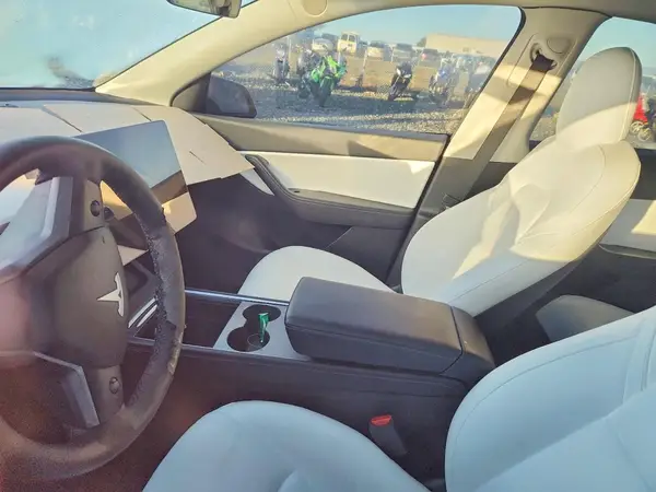 5YJYGAEE6MF271788 2021 TESLA MODEL Y - Image 8