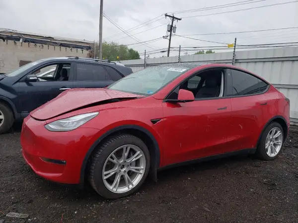 5YJYGAEE6MF286601 2021 TESLA MODEL Y - Image 1
