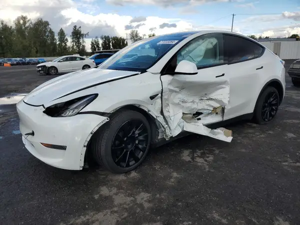 5YJYGAEE6MF293452 2021 TESLA MODEL Y - Image 1