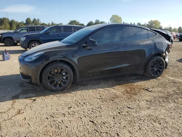 5YJYGAEE7MF116294 2021 TESLA MODEL Y - Image 1