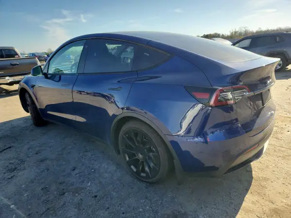 5YJYGAEE7MF143821 2021 TESLA MODEL Y - Image 2