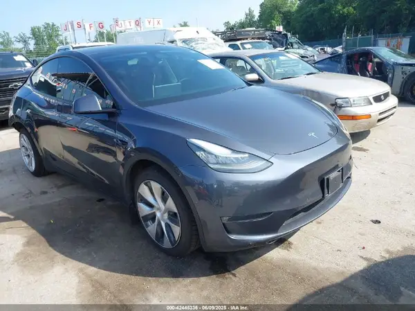 5YJYGAEE7MF146315 2021 TESLA MODEL Y - Image 1
