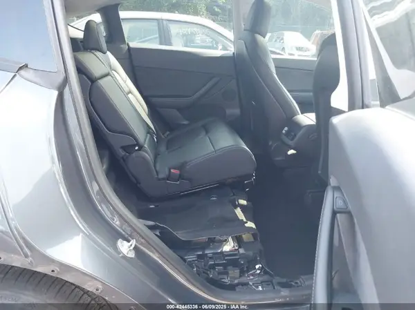 5YJYGAEE7MF146315 2021 TESLA MODEL Y - Image 8