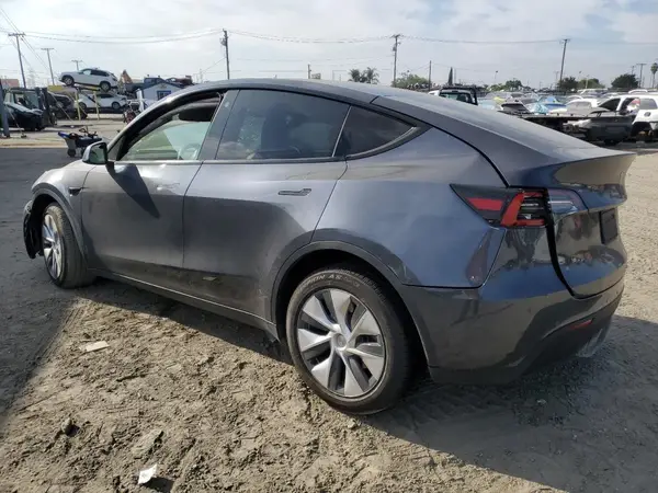 5YJYGAEE7MF172798 2021 TESLA MODEL Y - Image 2