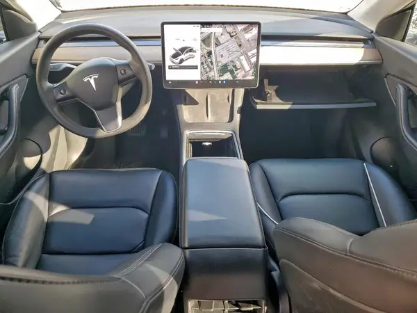 5YJYGAEE7MF185986 2021 TESLA MODEL Y - Image 8