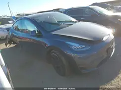 5YJYGAEE7MF186586 2021 TESLA MODEL Y