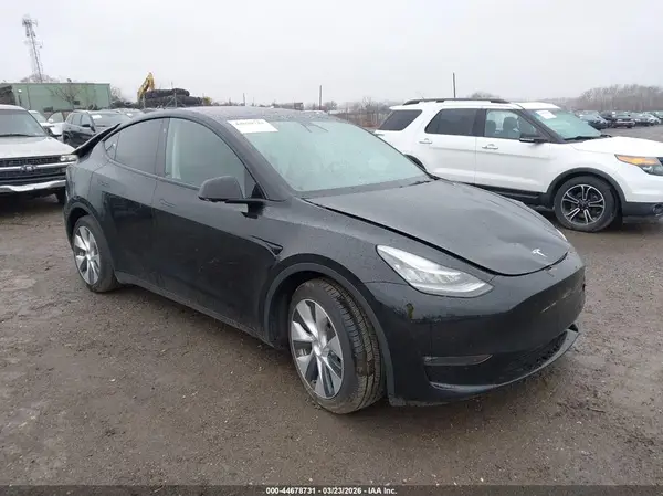 5YJYGAEE7MF199287 2021 TESLA MODEL Y - Image 1