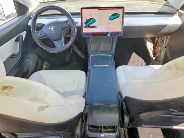 5YJYGAEE7MF211356 2021 TESLA MODEL Y - Image 8