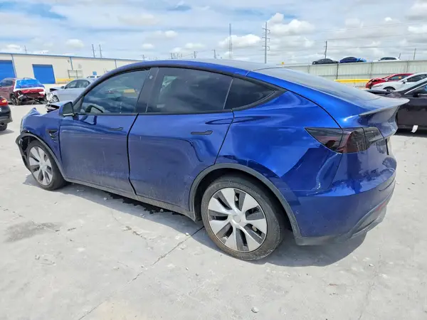 5YJYGAEE7MF211471 2021 TESLA MODEL Y - Image 2