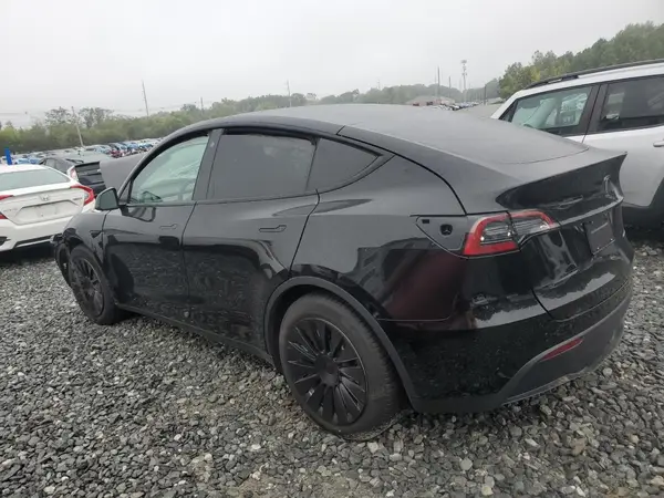5YJYGAEE7MF238346 2021 TESLA MODEL Y - Image 2