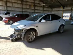 5YJYGAEE7MF244311 2021 TESLA MODEL Y
