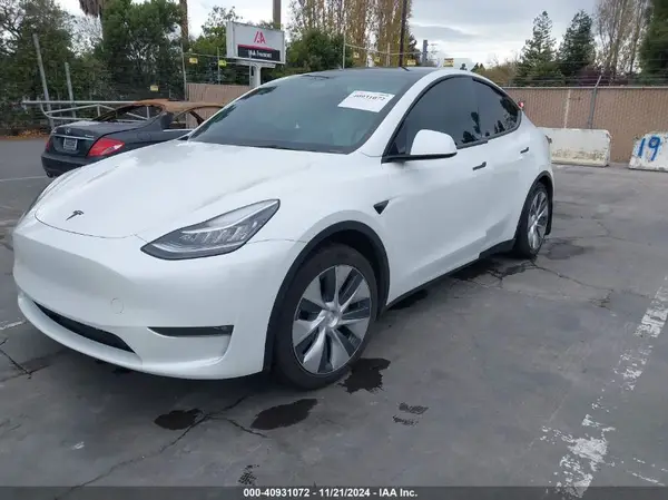 5YJYGAEE7MF252022 2021 TESLA MODEL Y - Image 2