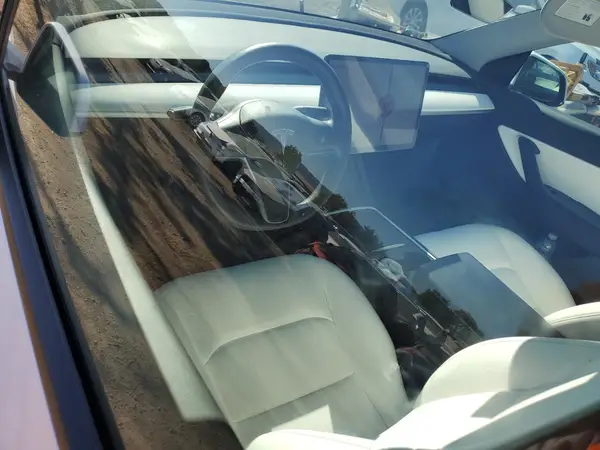 5YJYGAEE7MF256300 2021 TESLA MODEL Y - Image 8