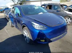 5YJYGAEE7MF270780 2021 TESLA MODEL Y