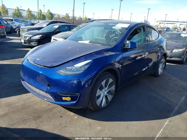 5YJYGAEE7MF270780 2021 TESLA MODEL Y - Image 2