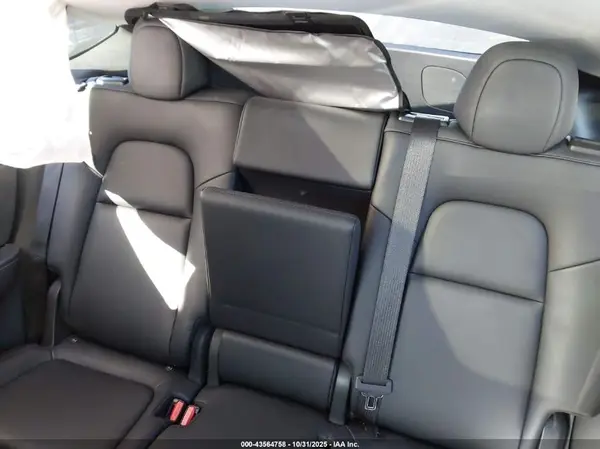 5YJYGAEE7MF270780 2021 TESLA MODEL Y - Image 8