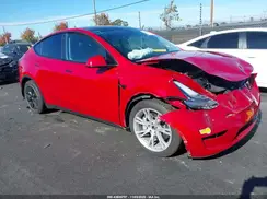 5YJYGAEE7MF276241 2021 TESLA MODEL Y