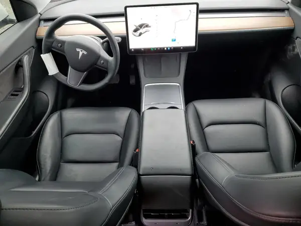 5YJYGAEE7MF295713 2021 TESLA MODEL Y - Image 8