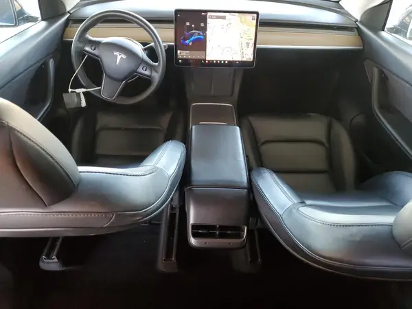 5YJYGAEE8MF113162 2021 TESLA MODEL Y - Image 8