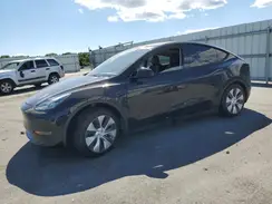 5YJYGAEE8MF146100 2021 TESLA MODEL Y