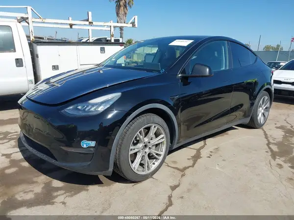 5YJYGAEE8MF149921 2021 TESLA MODEL Y - Image 2