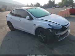 5YJYGAEE8MF158098 2021 TESLA MODEL Y