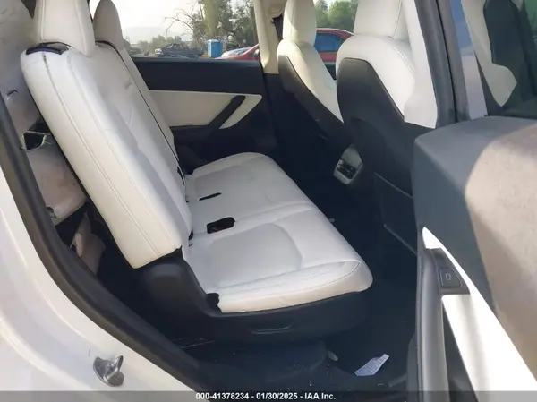 5YJYGAEE8MF158098 2021 TESLA MODEL Y - Image 8