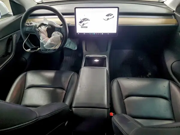 5YJYGAEE8MF159753 2021 TESLA MODEL Y - Image 8