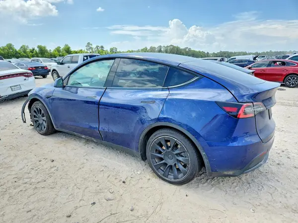 5YJYGAEE8MF187648 2021 TESLA MODEL Y - Image 2