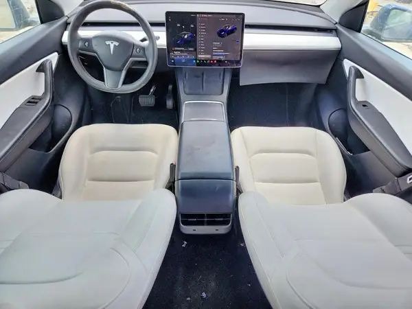 5YJYGAEE8MF187648 2021 TESLA MODEL Y - Image 8