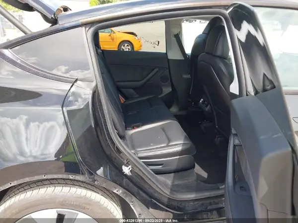 5YJYGAEE8MF207493 2021 TESLA MODEL Y - Image 8
