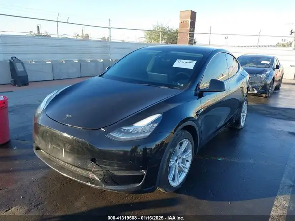5YJYGAEE8MF213455 2021 TESLA MODEL Y - Image 2