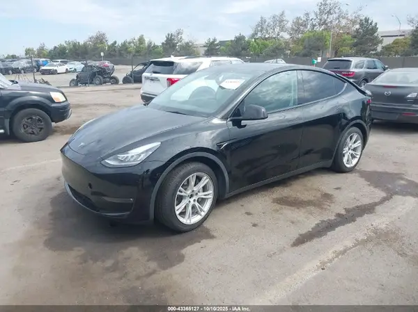 5YJYGAEE8MF218784 2021 TESLA MODEL Y - Image 2