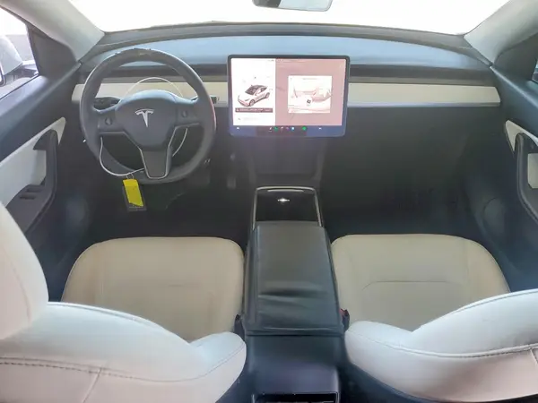 5YJYGAEE8MF252014 2021 TESLA MODEL Y - Image 8