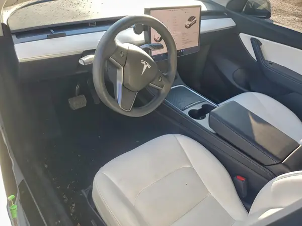 5YJYGAEE8MF252210 2021 TESLA MODEL Y - Image 8