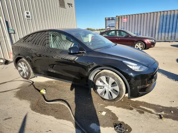 2021 TESLA MODEL Y COPART lot 82397235 auction photo 4